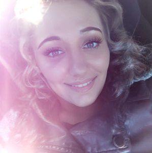 Meet your Posher, Aleisha